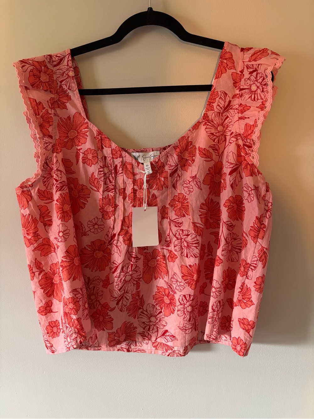 NWT- Jessica Simpson Women’s Pink Floral Sleeveless Top